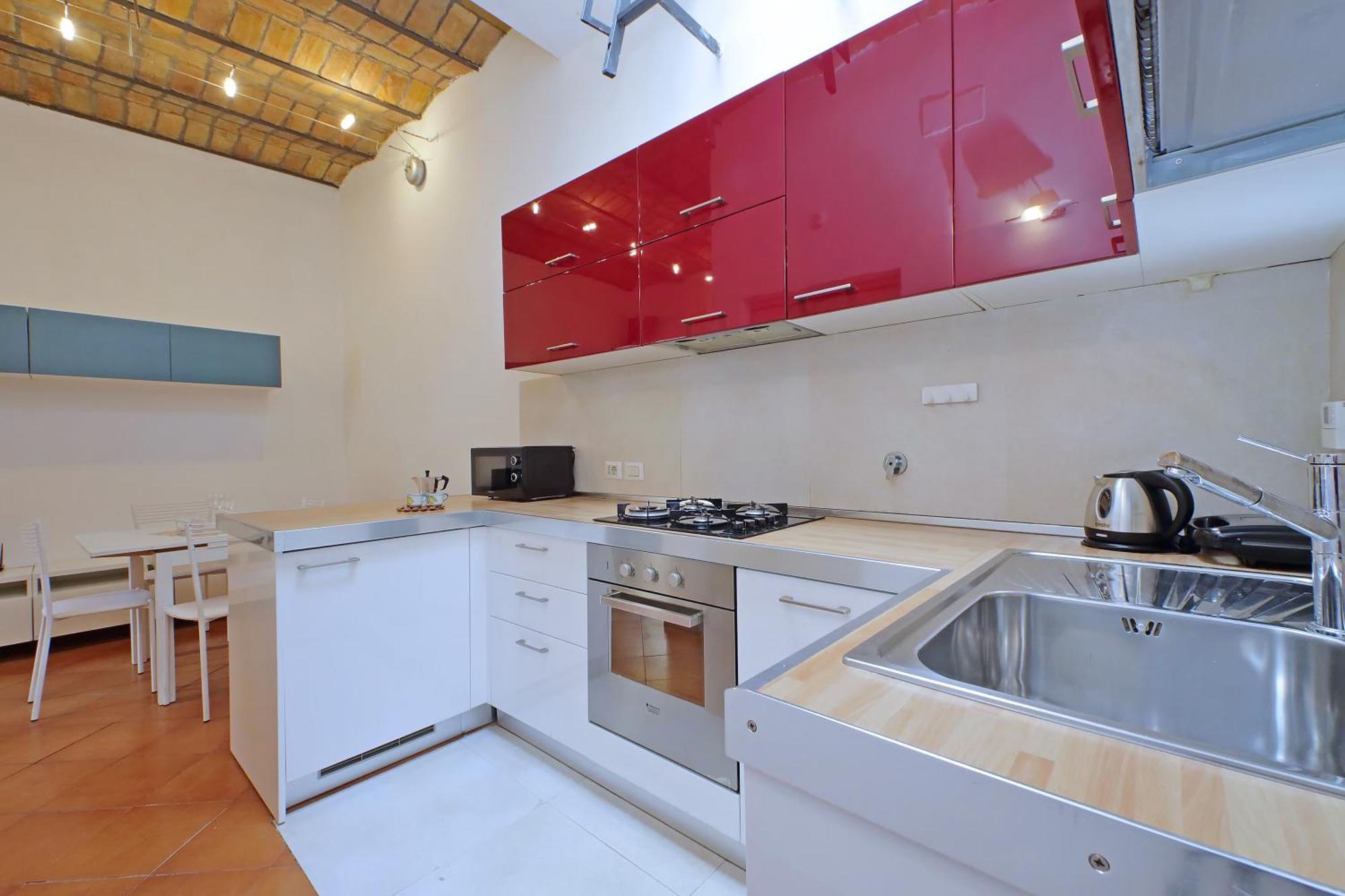 Cinque Apartment *